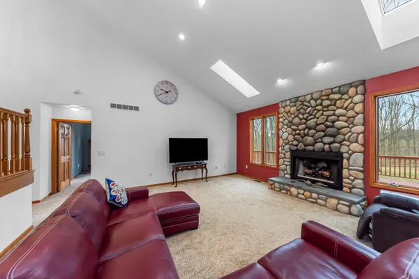 $795,000 | 11460 Hearthside Drive, Pinckney, MI 48169