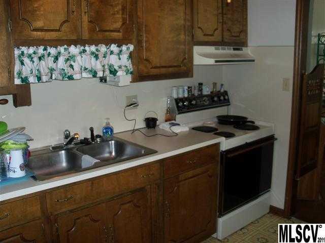 6141 Bartley Road Hickory, NC 28601 - Photo 4 of 17 Gallery Image 4