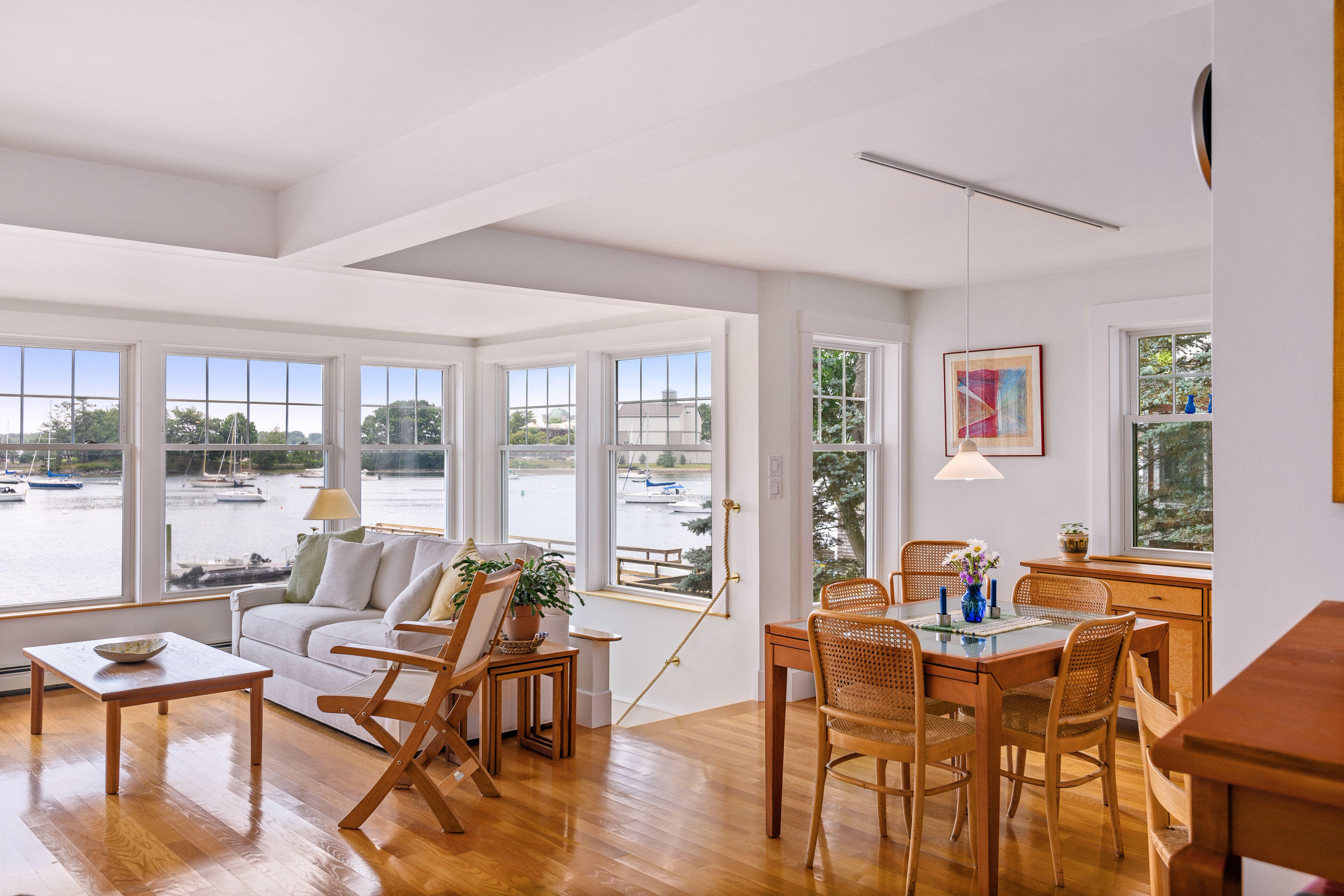 148 Whipple Road Kittery, ME 03904 - Photo 9 of 41 Living Room