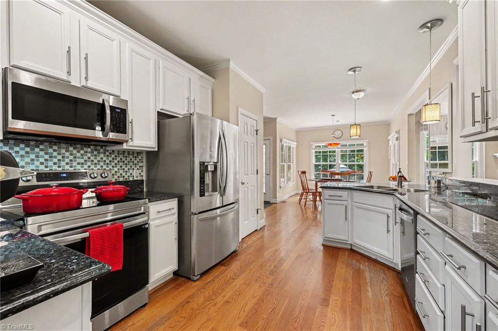 4008 Braddock Road High Point, NC 27265 - Photo 8 of 44 Gallery Image 8