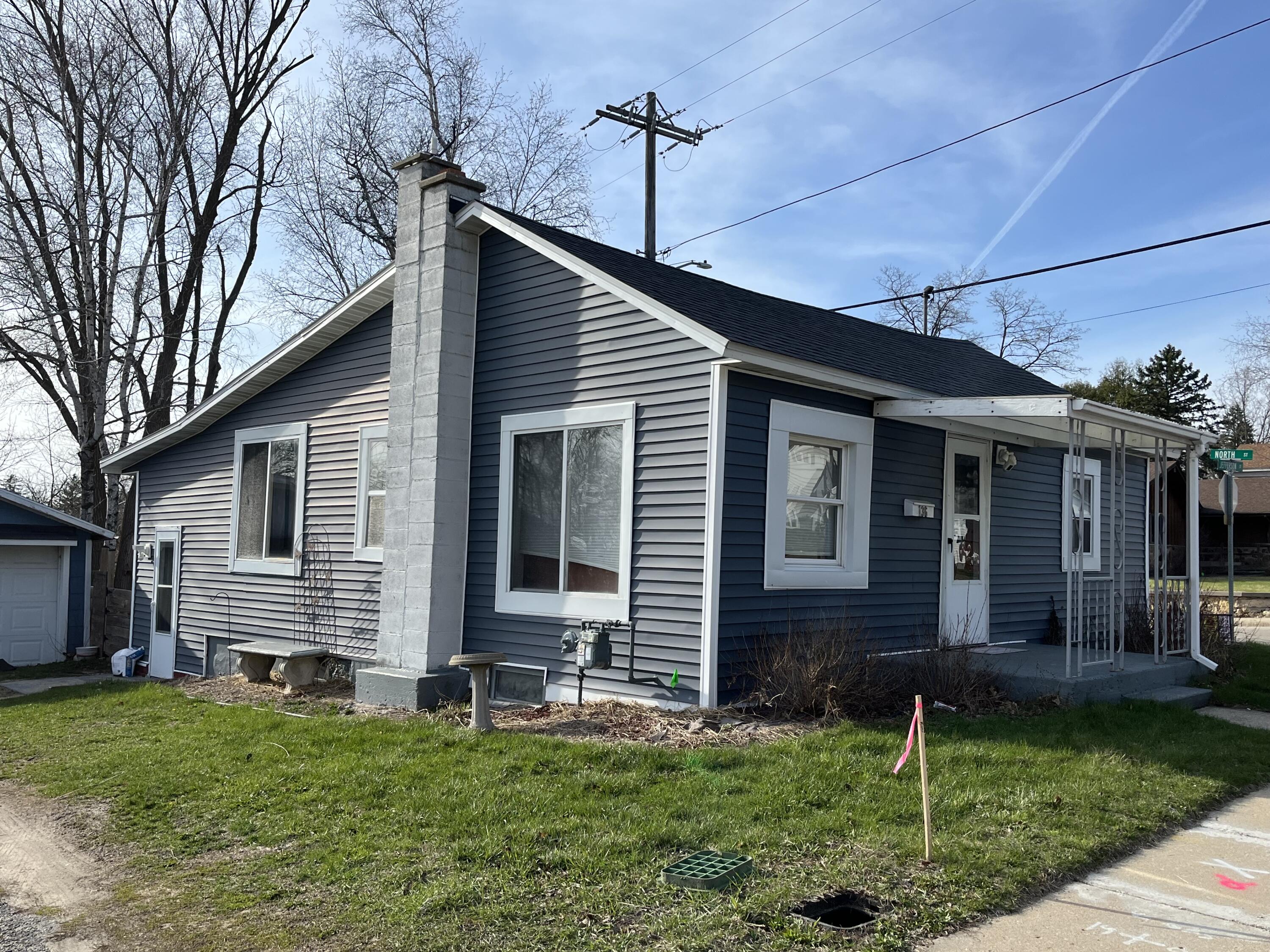 136 North Jefferson Street Whitewater, WI 53190 - Photo 2 of 30 IMG_2960