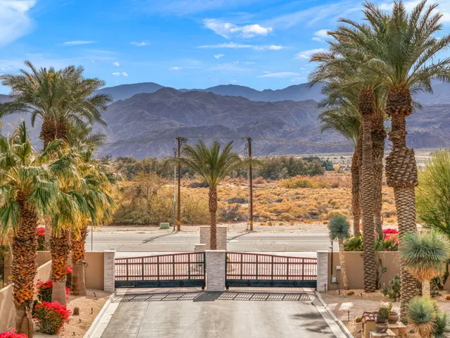 a view of multiple house with a mountain view