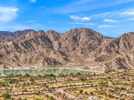 a view of a large building
