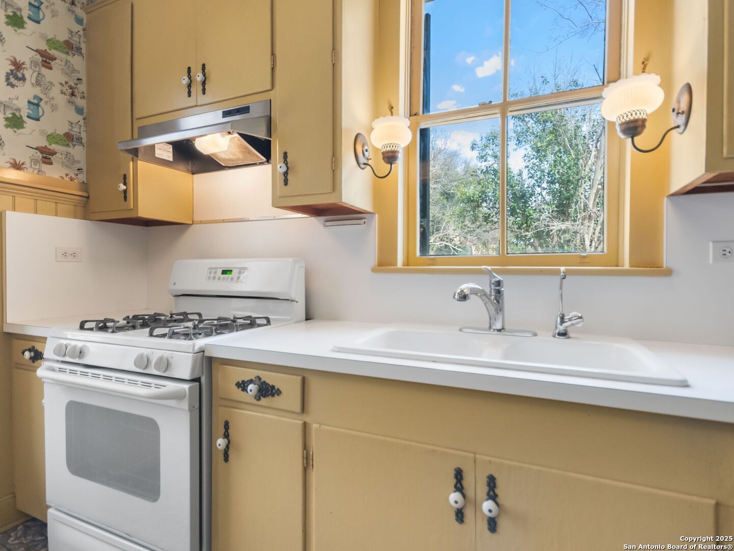 506 2nd Street Comfort, TX 78013 - Photo 20 of 44