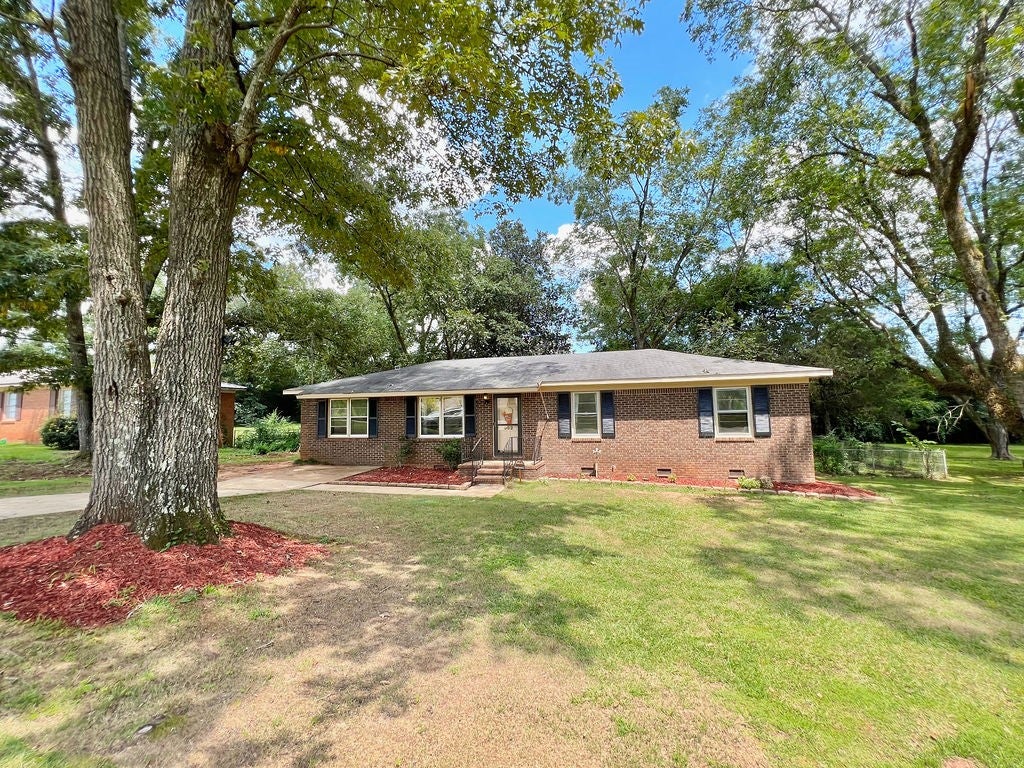 902 Lake Condy Road Opelika, AL 36801 - Photo 3 of 37 Gallery Image 3