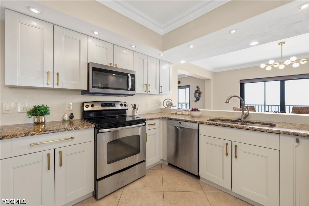 1920 Virginia Avenue, Unit 902 Fort Myers, FL 33901 - Photo 16 of 50