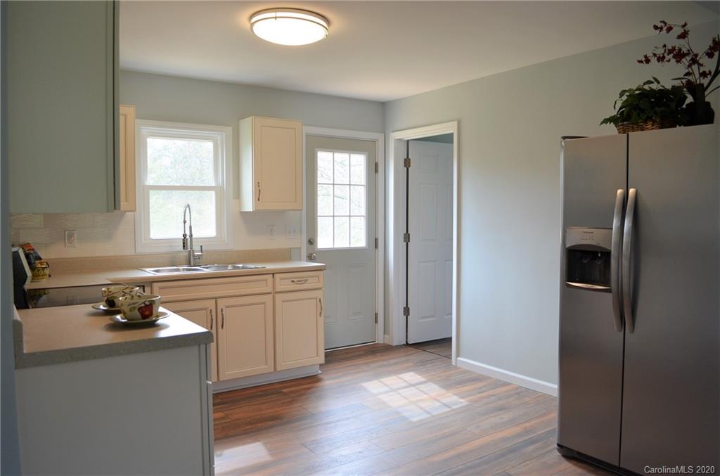 1230 Caleb Setzer Road Newton, NC 28658 - Photo 11 of 30 Gallery Image 11