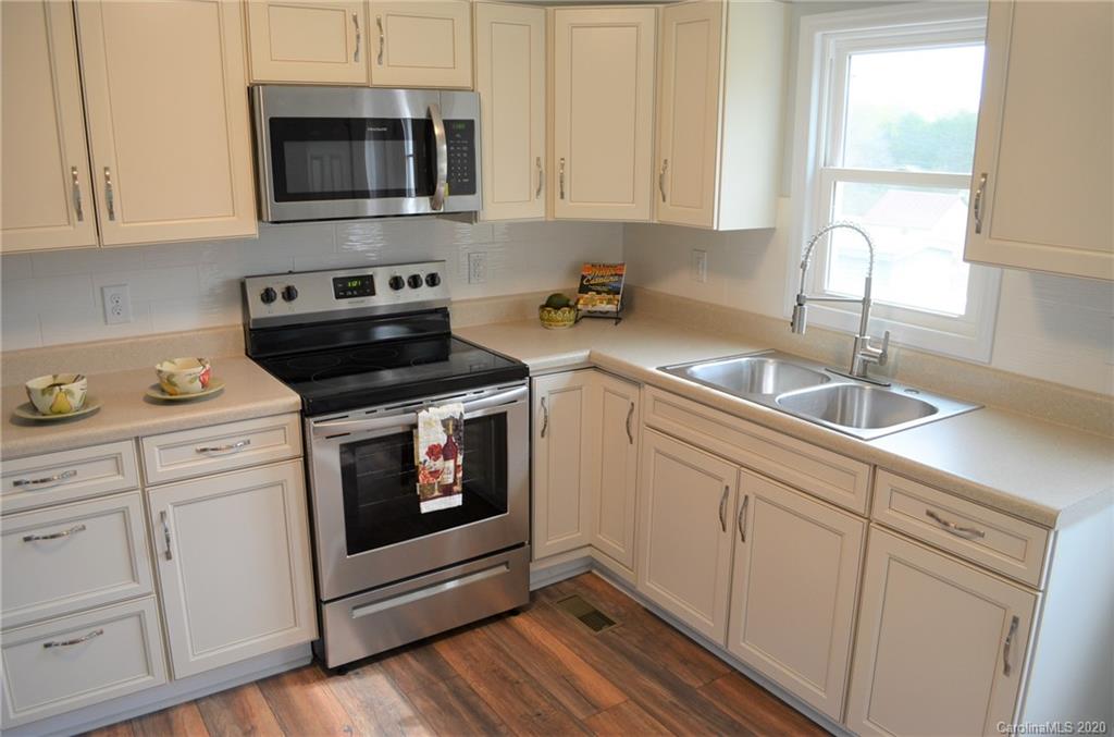 1230 Caleb Setzer Road Newton, NC 28658 - Photo 12 of 30 Gallery Image 12