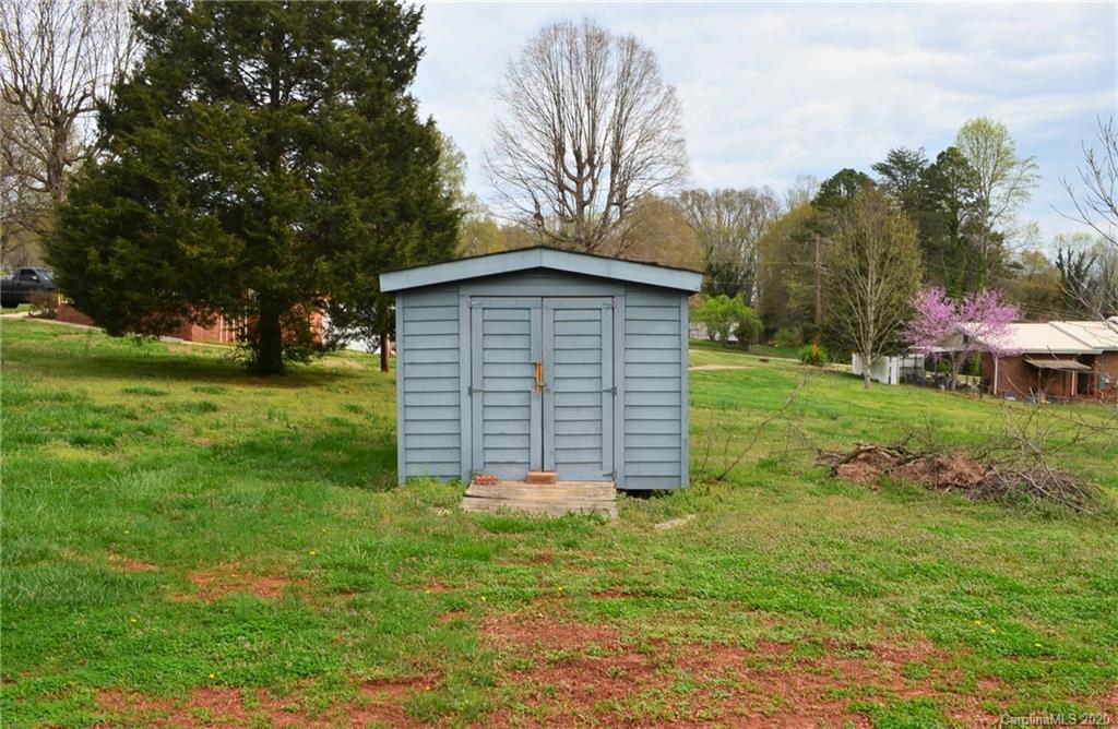 1230 Caleb Setzer Road Newton, NC 28658 - Photo 29 of 30 Gallery Image 29
