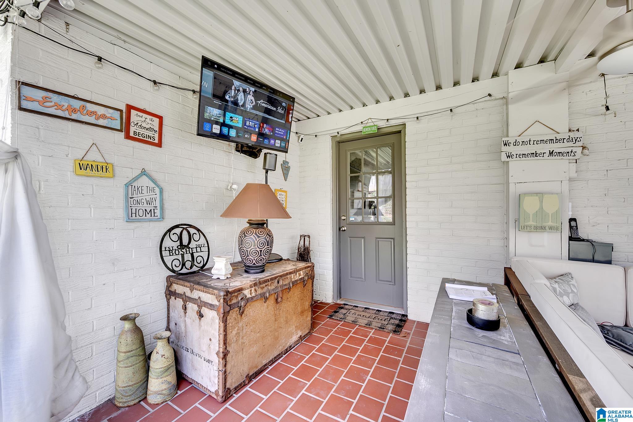 552 Rutherford Circle Birmingham, AL 35206 - Photo 3 of 43