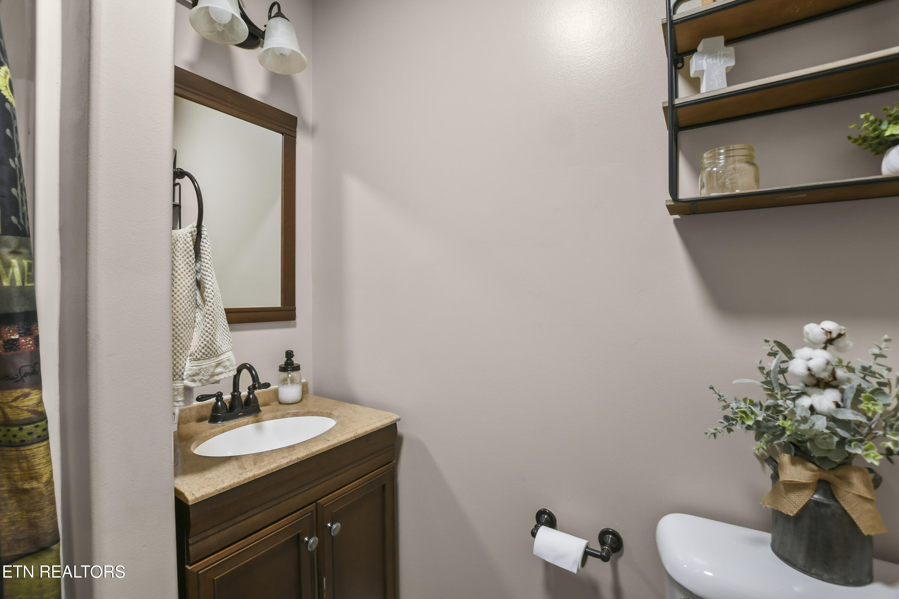 1862 Doaks Creek Road Speedwell, TN 37870 - Photo 18 of 57 spare bath 2