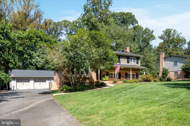 $1,100,000 | 12016 Wayland Street, Oakton, VA 22124