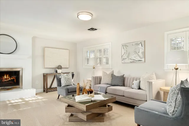 $1,100,000 | 12016 Wayland Street, Oakton, VA 22124