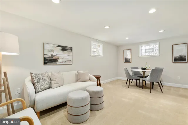 $1,100,000 | 12016 Wayland Street, Oakton, VA 22124