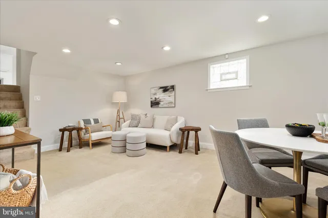 $1,100,000 | 12016 Wayland Street, Oakton, VA 22124