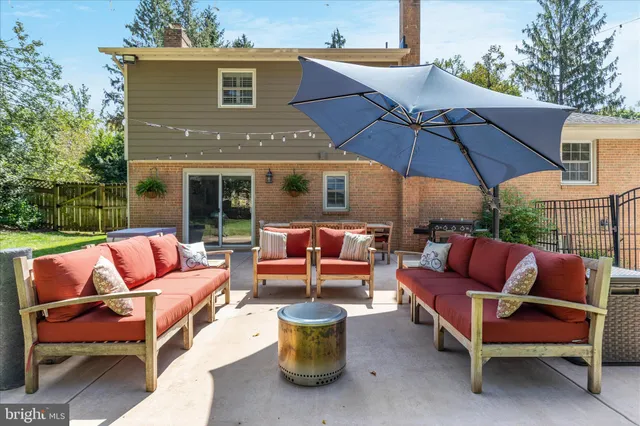 $1,100,000 | 12016 Wayland Street, Oakton, VA 22124