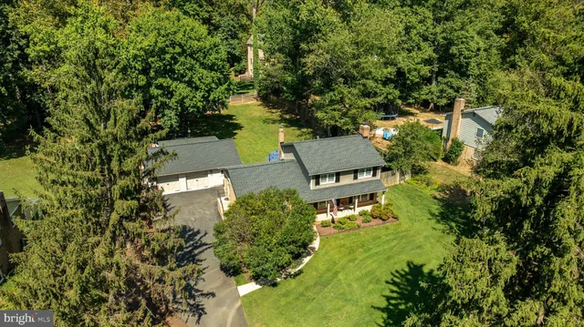 $1,100,000 | 12016 Wayland Street, Oakton, VA 22124