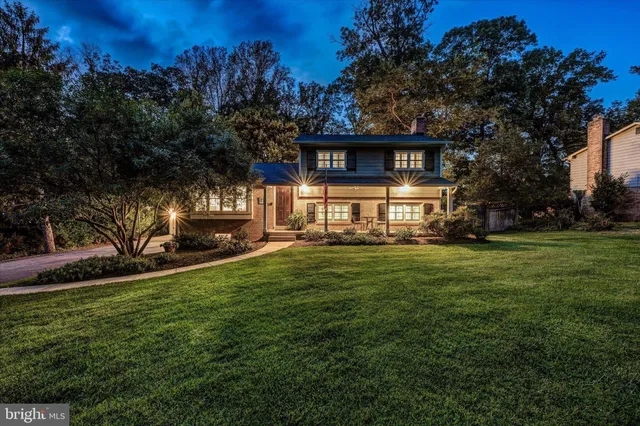 $1,100,000 | 12016 Wayland Street, Oakton, VA 22124