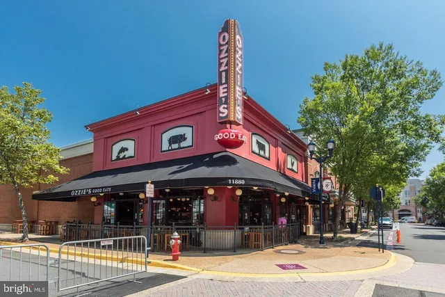 $1,100,000 | 12016 Wayland Street, Oakton, VA 22124