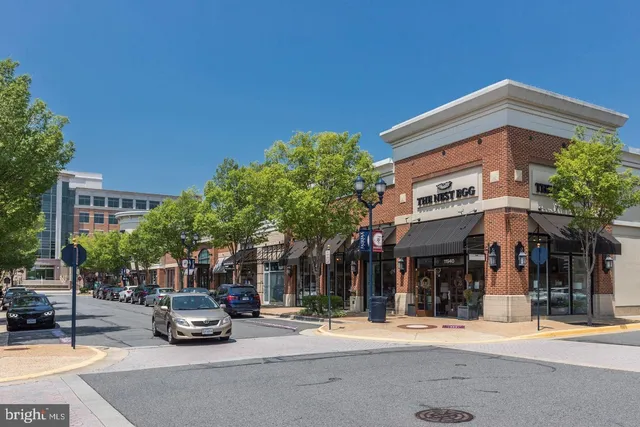 $1,100,000 | 12016 Wayland Street, Oakton, VA 22124