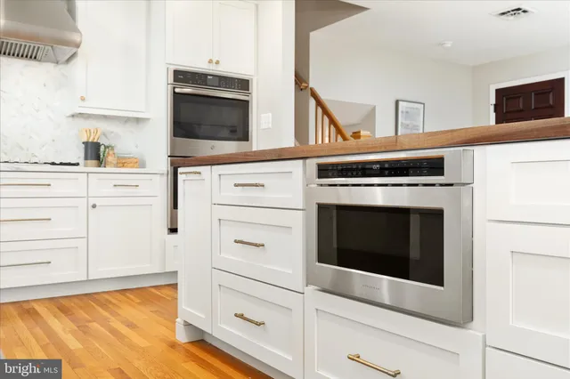 $1,100,000 | 12016 Wayland Street, Oakton, VA 22124