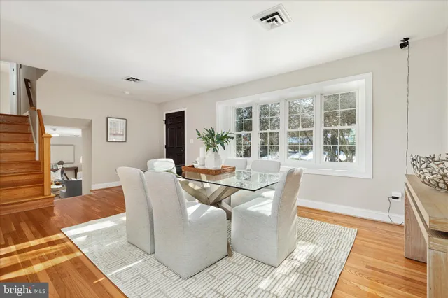 $1,100,000 | 12016 Wayland Street, Oakton, VA 22124