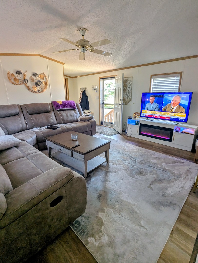 58 Swan Lane Beecher, IL 60401 - Photo 4 of 15