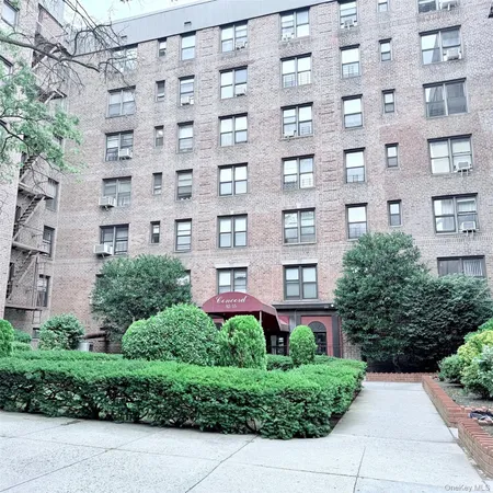 $199,500 | 83-15 98th Street, Unit 3K | Forest Park