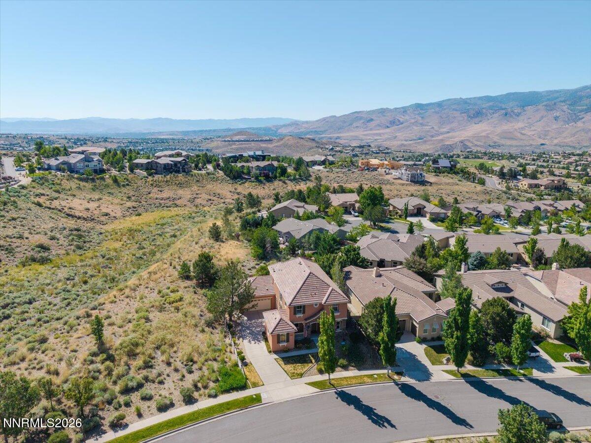 2390 Hickory Hill Way Reno, NV 89523 - Photo 5 of 50 02-002