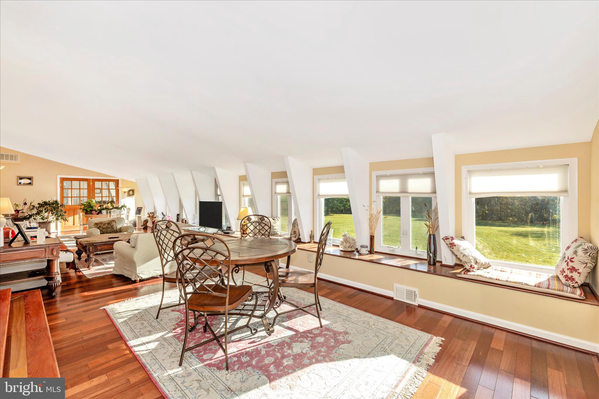 18820 Wasche Road Dickerson, MD 20842 - Photo 17 of 71 Sun Room