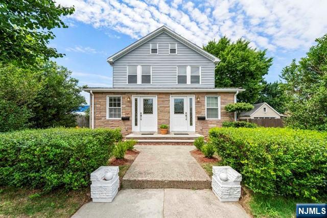 19 Intervale Road Teaneck, NJ 07666 - Photo 1 of 20
