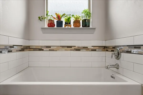 $399,000 | 601 Buckingham Avenue, Wolfforth, TX 79382