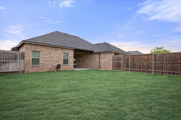 $399,000 | 601 Buckingham Avenue, Wolfforth, TX 79382