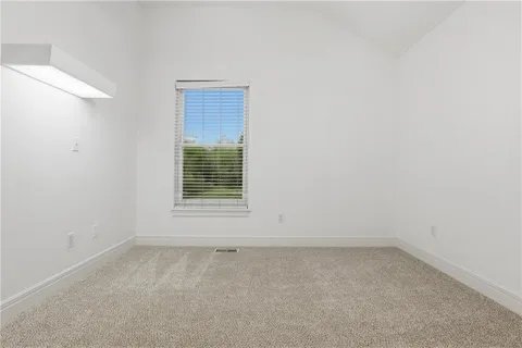 $380,000 | 2709 South 23rd Street, Leavenworth, KS 66048