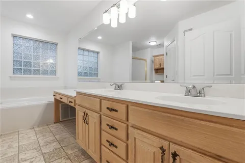 $380,000 | 2709 South 23rd Street, Leavenworth, KS 66048