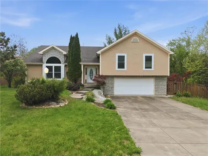 $380,000 | 2709 South 23rd Street, Leavenworth, KS 66048