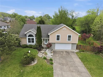 $380,000 | 2709 South 23rd Street, Leavenworth, KS 66048