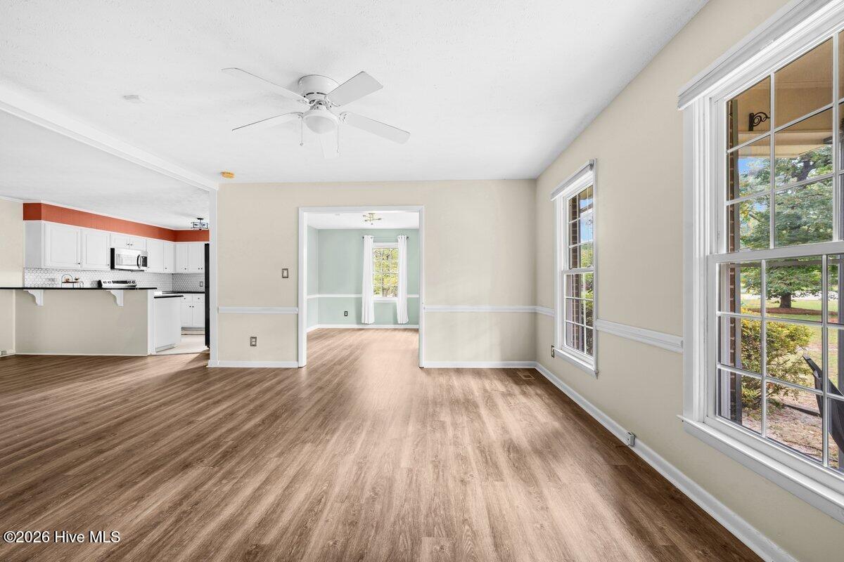 1003 Robinwood Road Aberdeen, NC 28315 - Photo 7 of 29 Gallery Image 7