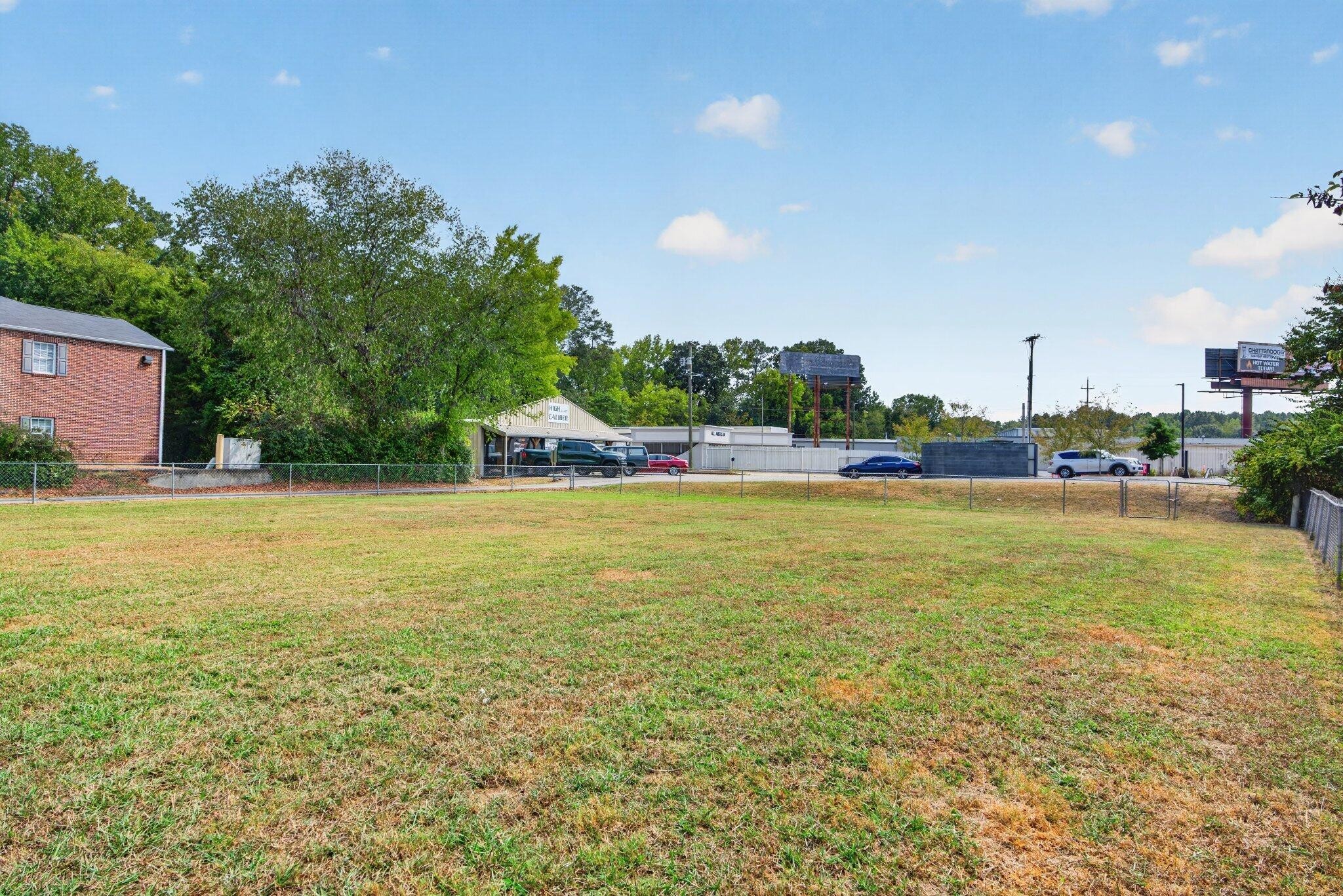2060 Hamill Road Hixson, TN 37343 - Photo 42 of 43 Gallery Image 42
