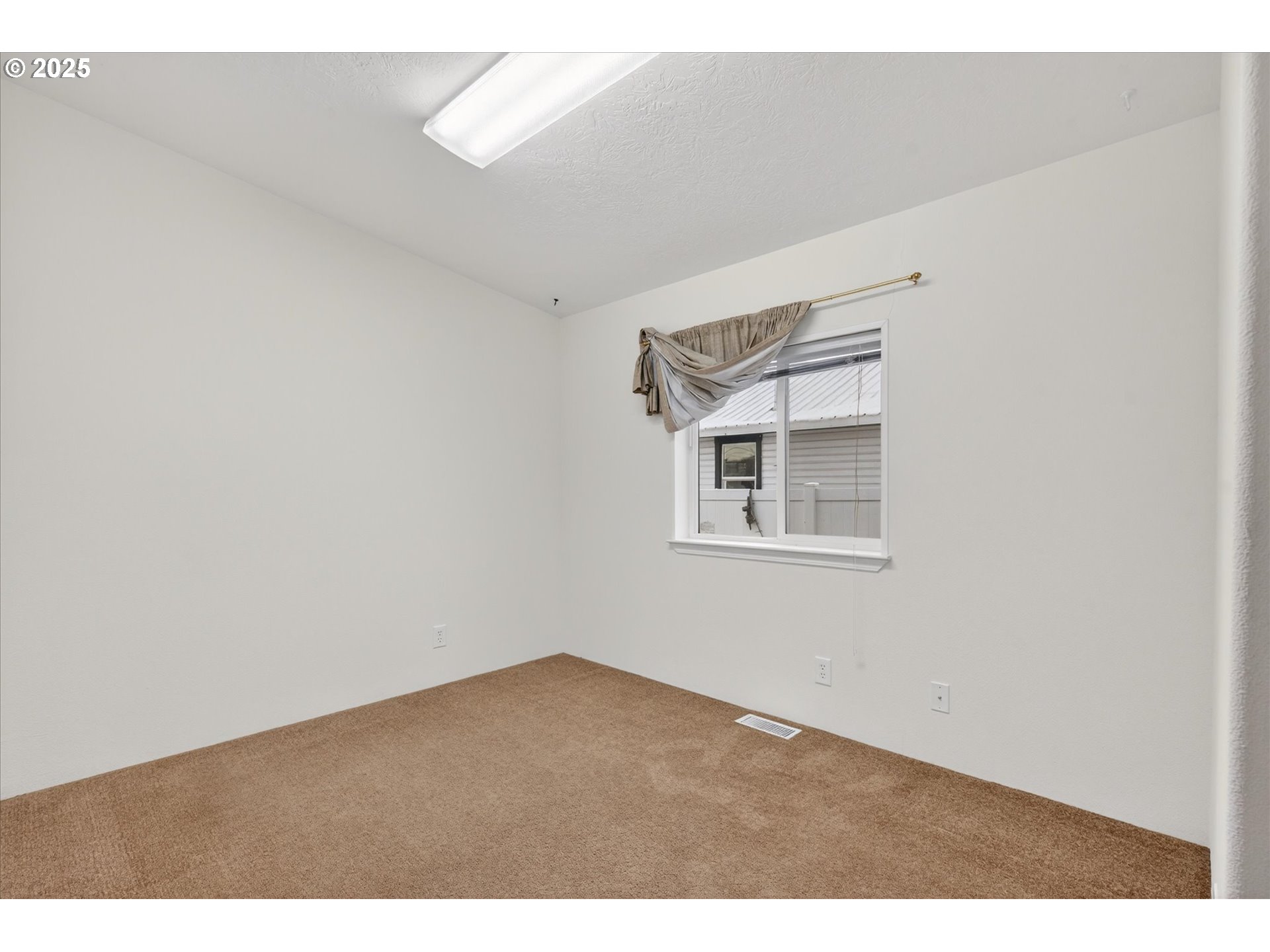 2410 Colorado Avenue Baker City, OR 97814 - Photo 12 of 26