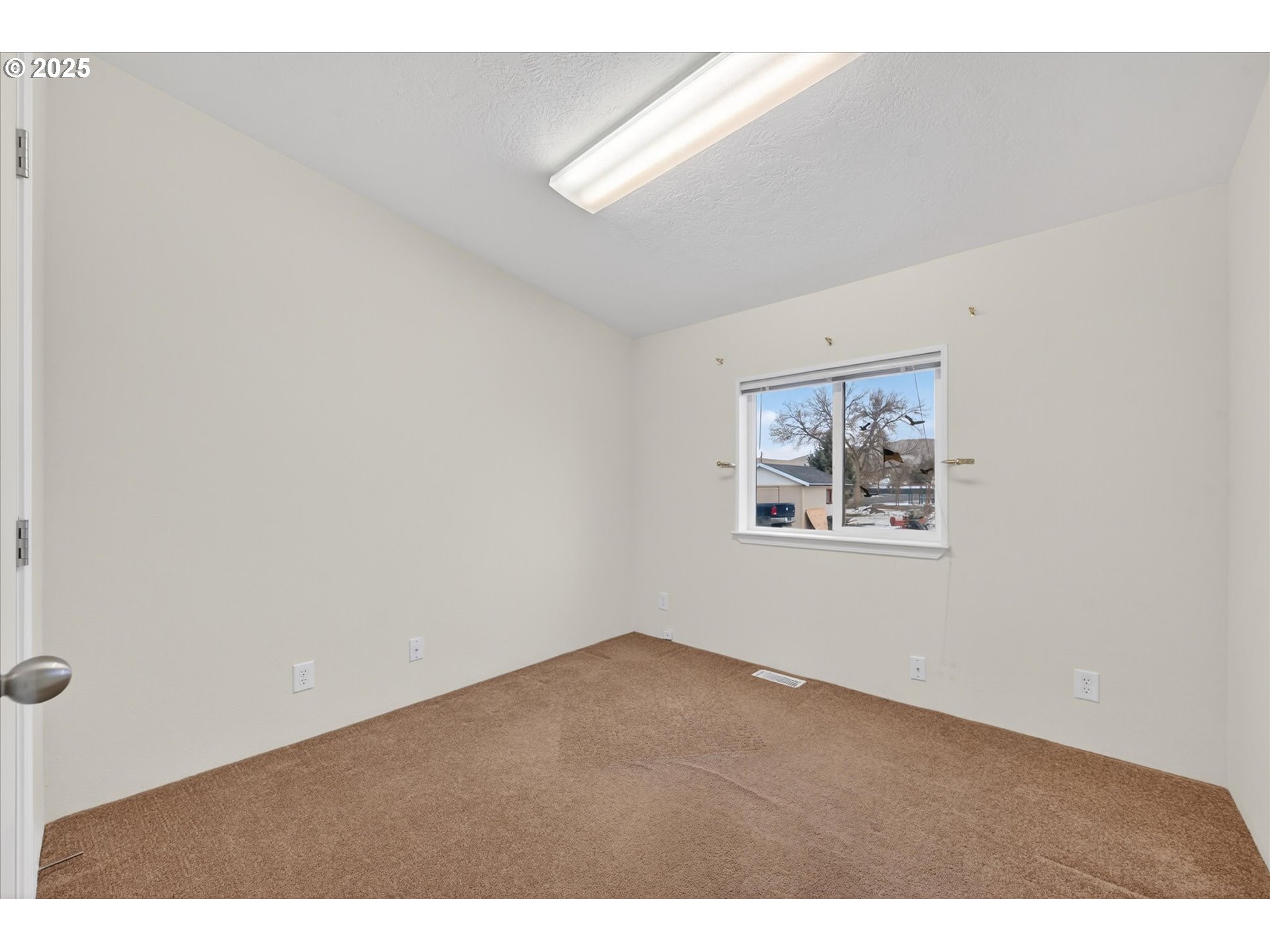 2410 Colorado Avenue Baker City, OR 97814 - Photo 17 of 26