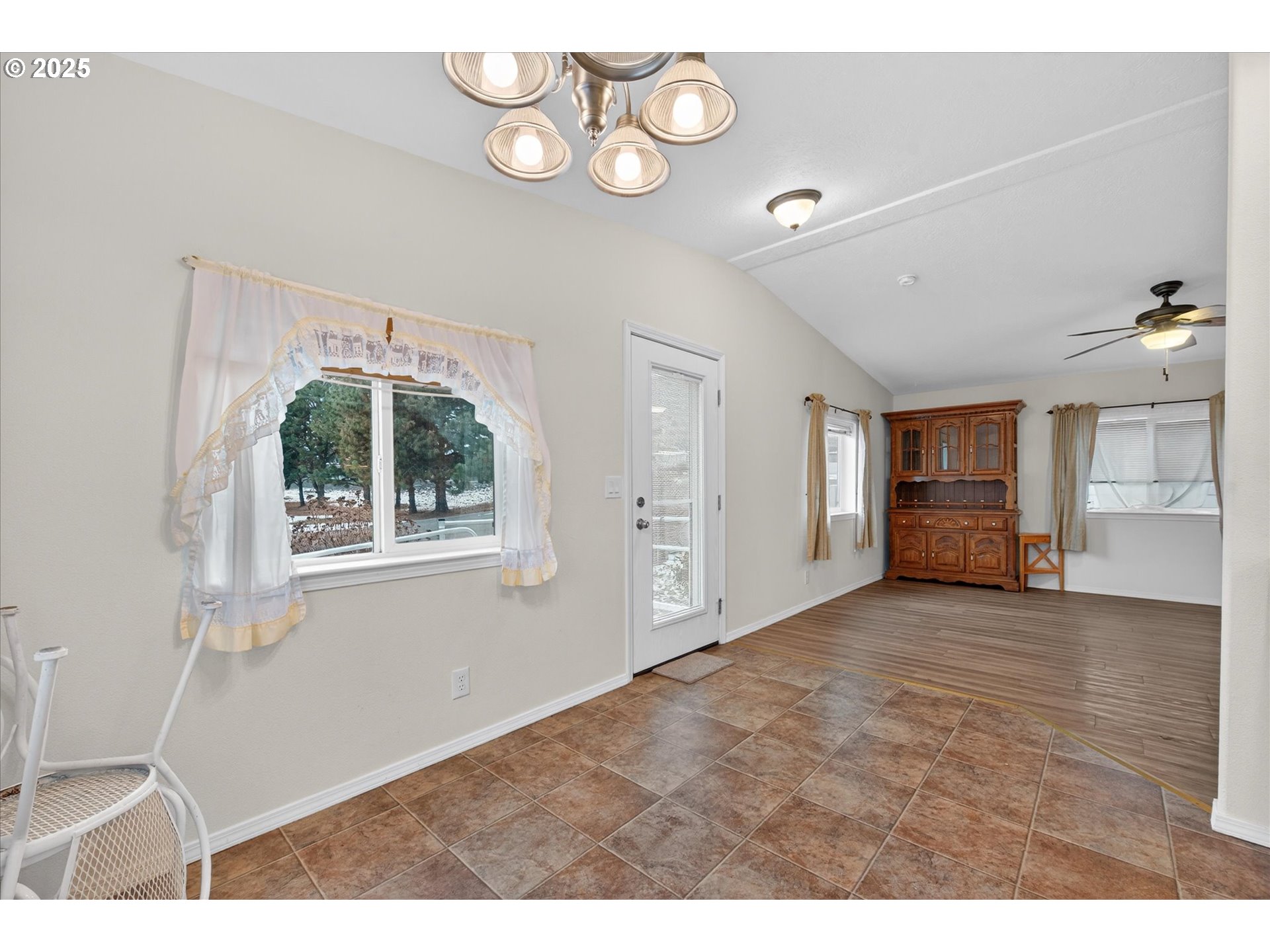 2410 Colorado Avenue Baker City, OR 97814 - Photo 6 of 26