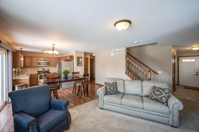$349,900 | 71 Benson Trail, Unit 71, North Mankato, MN 56003