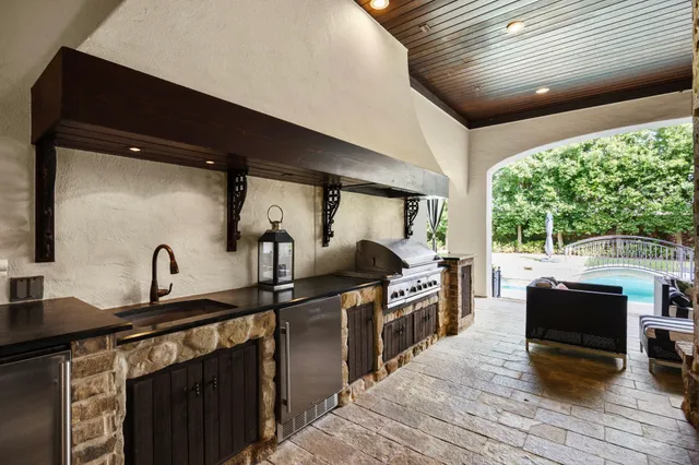 $4,975,000 | 5550 Candlewood Drive, Houston, TX 77056