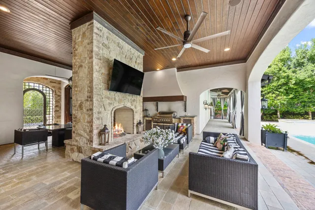 $4,975,000 | 5550 Candlewood Drive, Houston, TX 77056