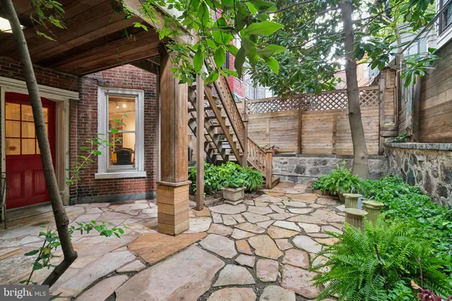 $2,350,000 | 2212 St James Place, Philadelphia, PA 19103