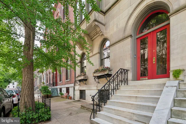 $2,350,000 | 2212 St James Place, Philadelphia, PA 19103