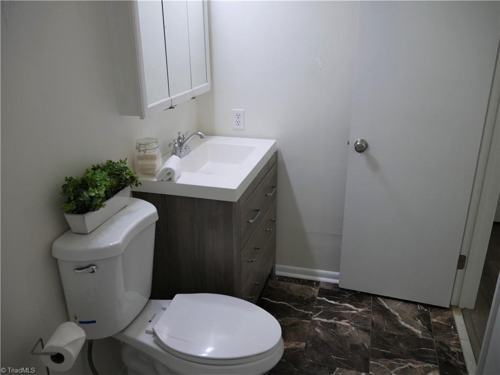 353 Ridgecrest Drive King, NC 27021 - Photo 12 of 20 Gallery Image 12