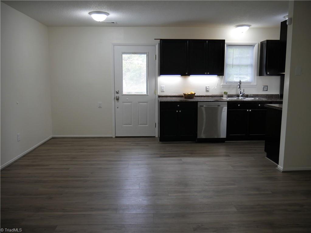 353 Ridgecrest Drive King, NC 27021 - Photo 3 of 20 Gallery Image 3