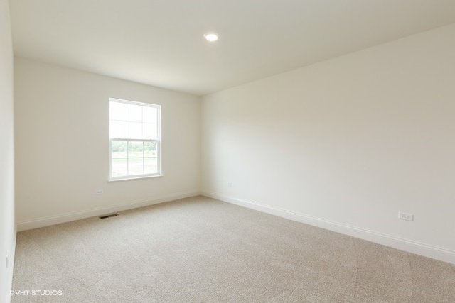 3623 Emerald Road Elgin, IL 60124 - Photo 16 of 42
